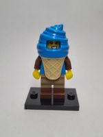 LEGO BAM early Middle 2023 Ice Cream Vendor (female)
