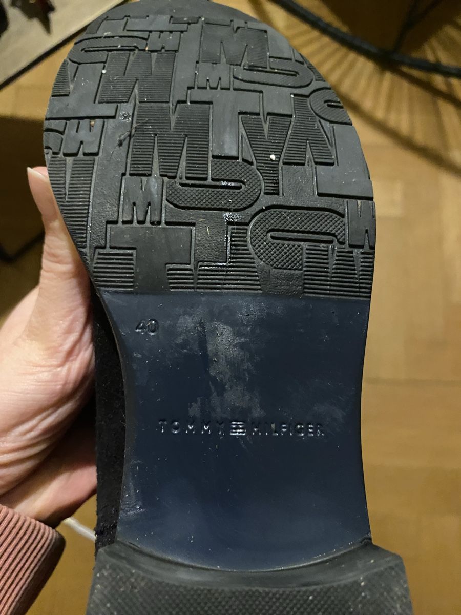 Tommy Hilfiger Scarpe da donna: Wildlederstifel Tommy Hilfiger – Nuovo (secondo la descrizione) da Zürich venduto da Viride 1
