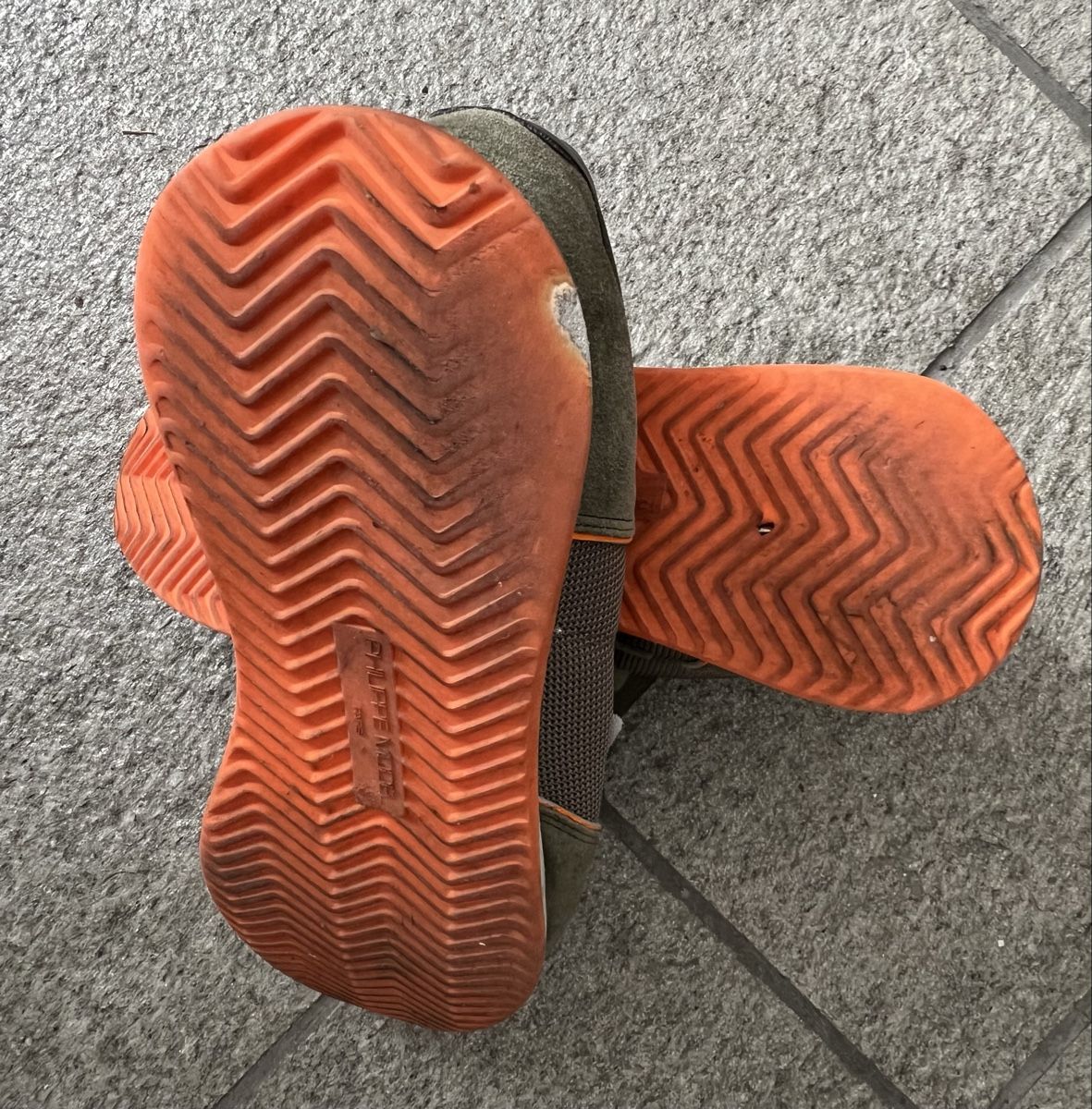 Scarpe da uomo: 2 Paar Sneaker Gr. 44 Armani und Philippe Model – Usato da chur venduto da Ika11 6