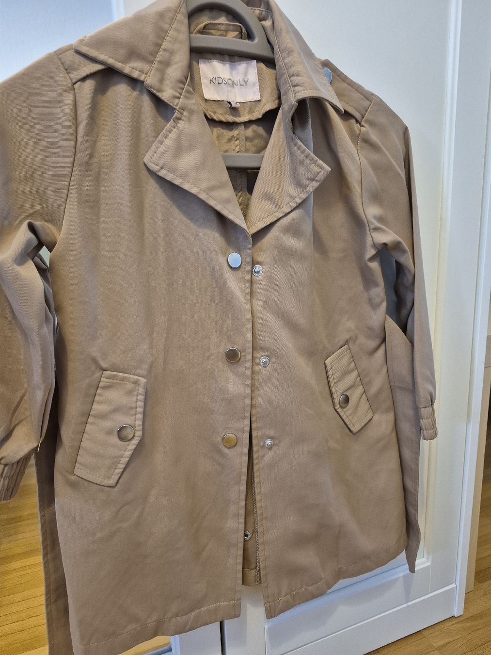 Only Giacche & Cappotti: trench – Usato da Uster venduto da giu_6klp