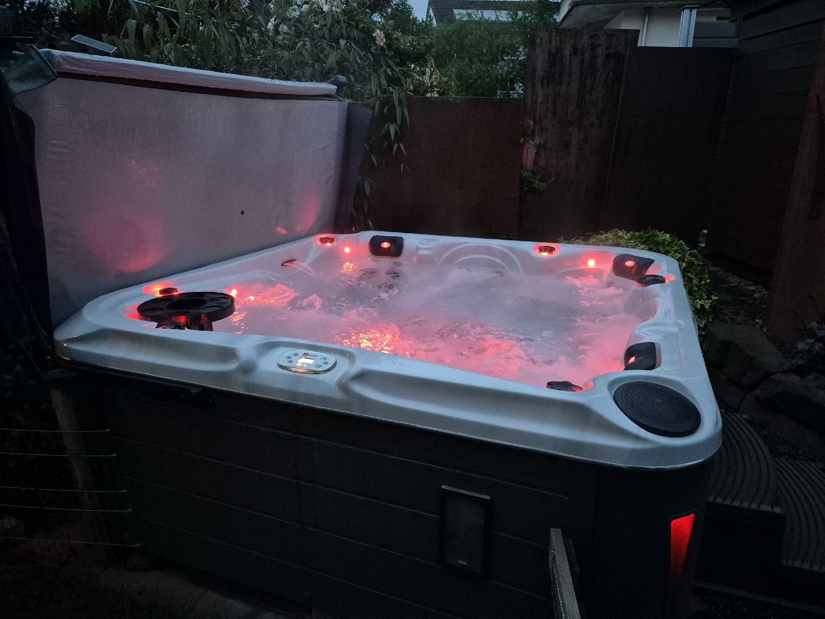 Whirlpool: Whirlpool San Diego Premium Version - Passion Spas – Gebraucht aus Breitenbach von jas_75nd 4