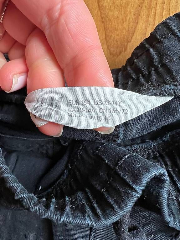 Hosen: Stoffhosen von H&M Gr. 164 – Gebraucht aus Zuerich von Am81 1