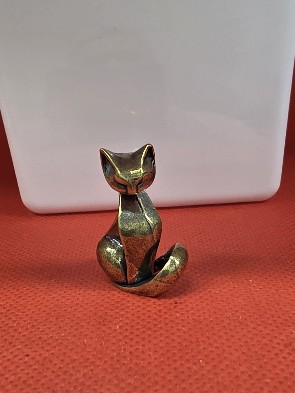 Tutte le decorazioni: Deko Katze Figur aus Messing kleiner  – Nuovo (secondo la descrizione) da Herisau venduto da Antiques.AR
