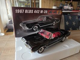 67'Oldsmobile 442 W-30 1:18 von Acme