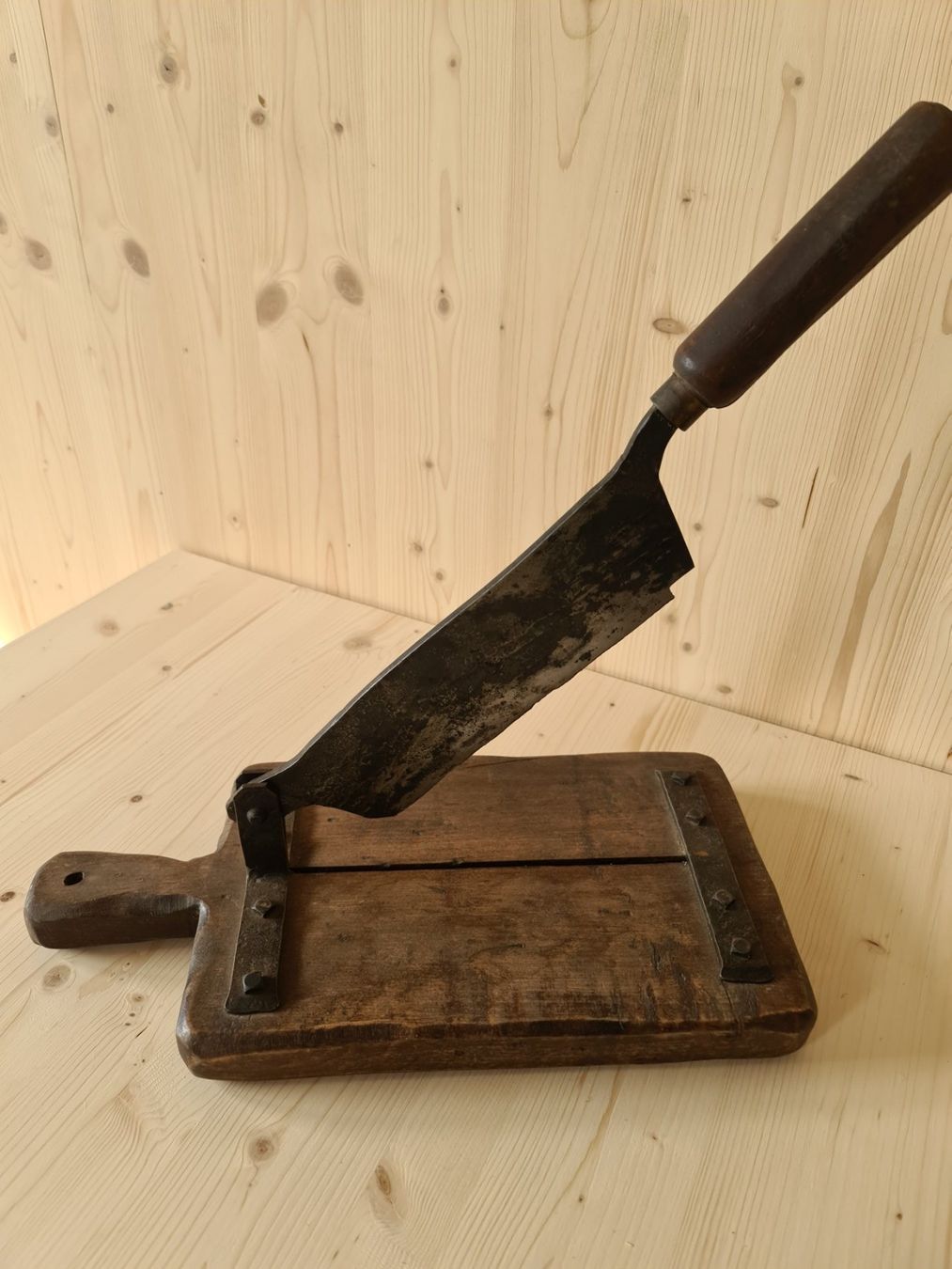 Küchengeräte: Baguette-Schneider – Gebraucht aus Uster von Cruleye