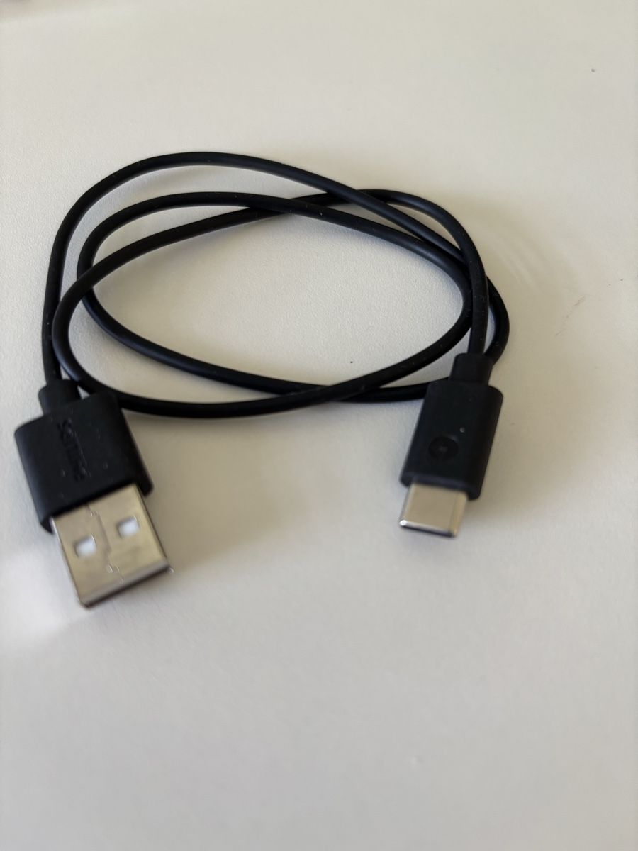 Câbles: USB C auf USB A Ladekabel Philips schwarz neu – Neuf (Voir description) à Küttigen par cedione 1