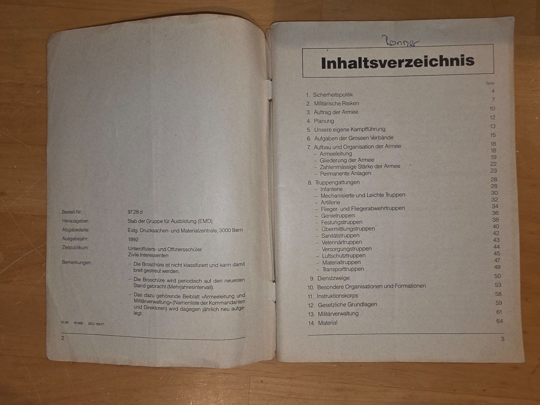 Bücher: Broschüre > Kleine Heereskunde der Schweizer Armee – Gebraucht aus Obermumpf von oiskypoisky 2