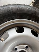 4 Winterräder 215/65 R16 XL mit Spikes auf Stahlfelgen