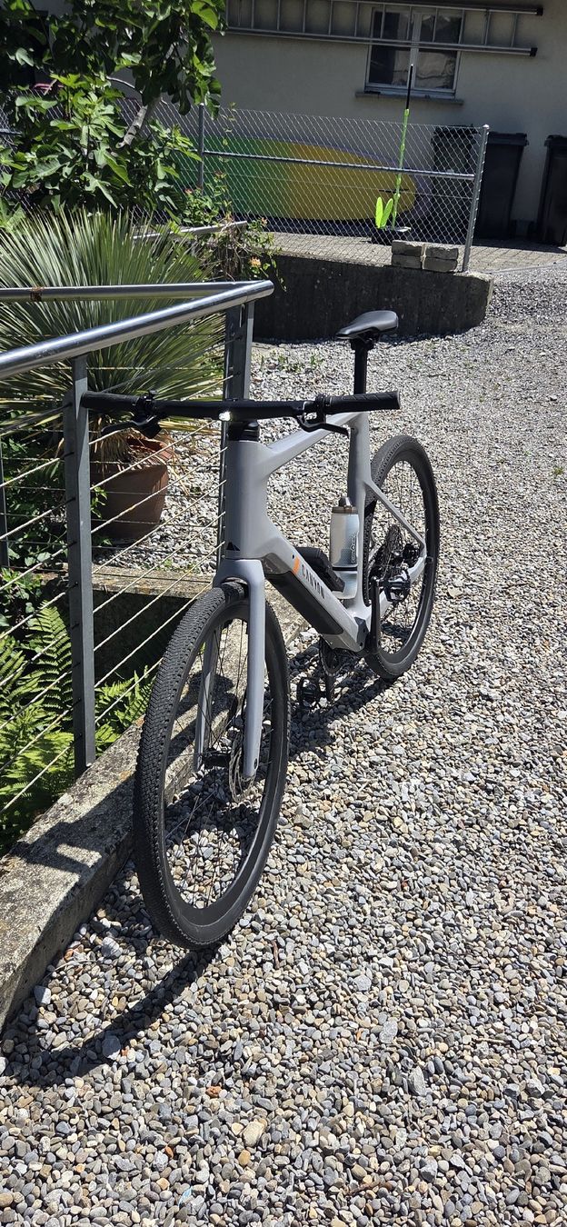 Canyon Velos: Canyon Roadlite:ONFly CF 9 ltd – Gebraucht aus Spiez von Renderfarm 1