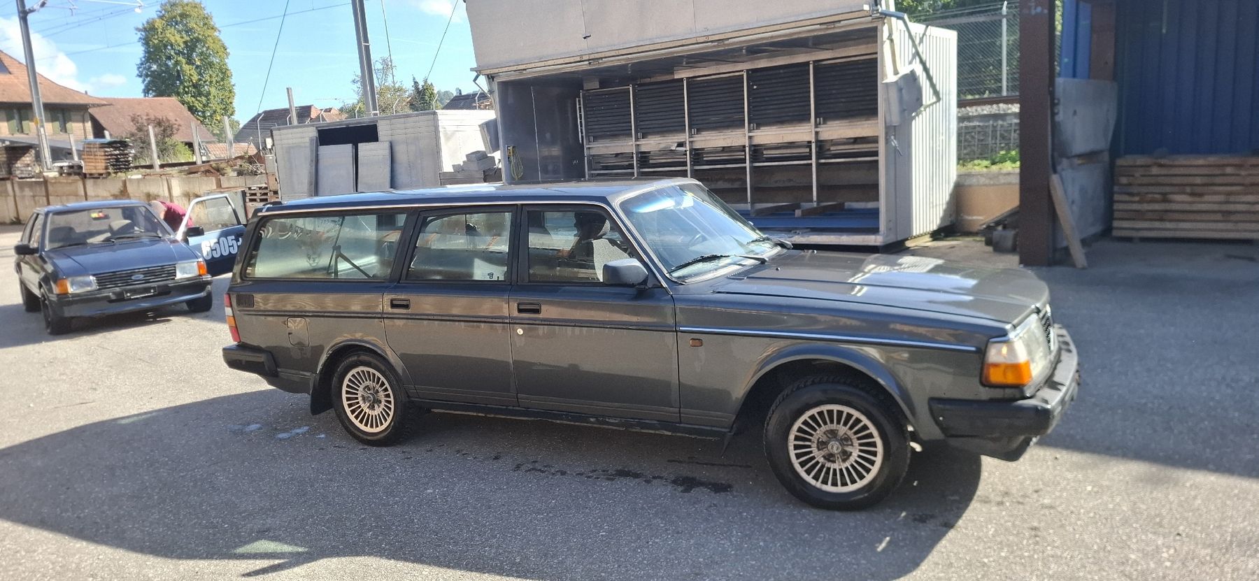 Autos: volvo 240 – Gebraucht aus Grünenmatt von Lerchholz