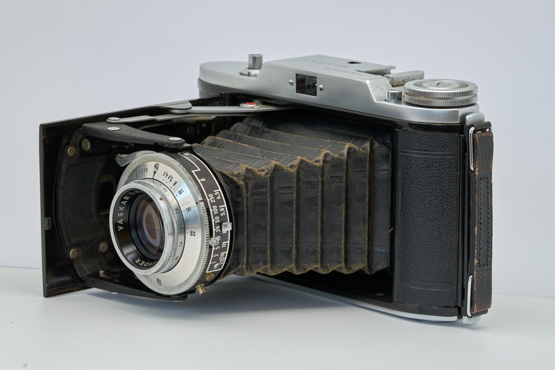 Voigtländer Fotocamera: Voigtländer BESSA 1 – Usato da St. Gallen venduto da Silco1 3