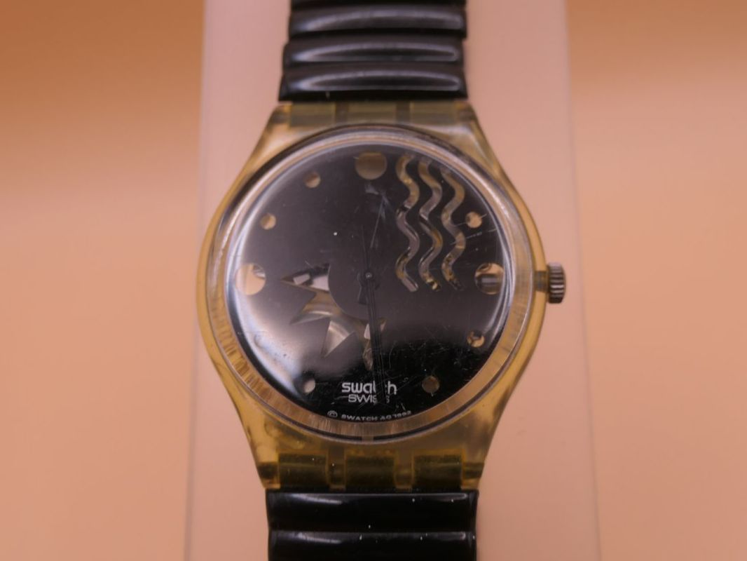 Swatch Orologi: Swatch Gent "FLAKE" GK165, neue Batterie – Usato da Thun venduto da CHRONOTIKA