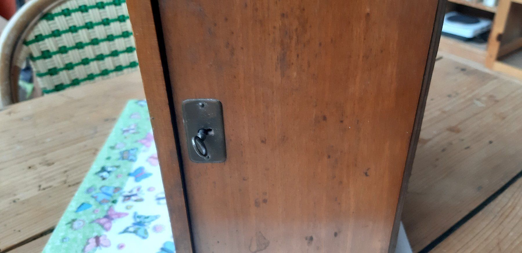 Armadi: Hängekästchen – Usato da Solothurn venduto da Exon 3