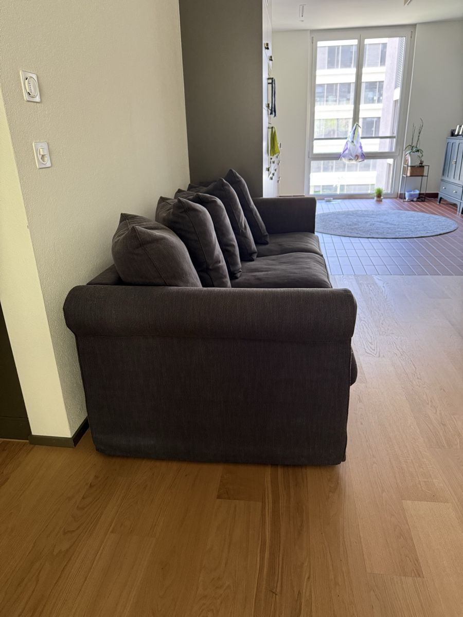 Sofas: Gratis sofa – D'occasion à Zürich par esc_w5gg 1