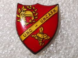 Ansteckpin 14: UNC