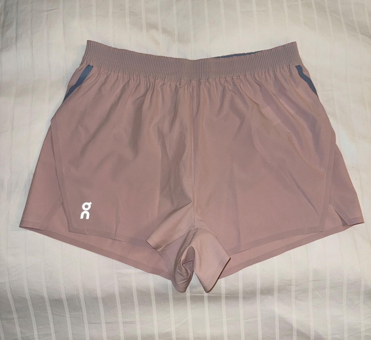 Hosen: Train shorts, On running – Neu und originalverpackt aus Anières von mar_q7wr 2