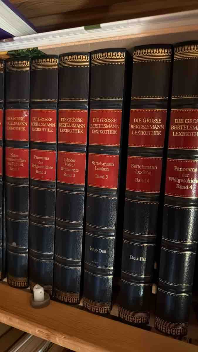 Bücher: Bertelsmann Lexikon Konvolut gebraucht – Gebraucht aus Sils im Domleschg von sablonier1985