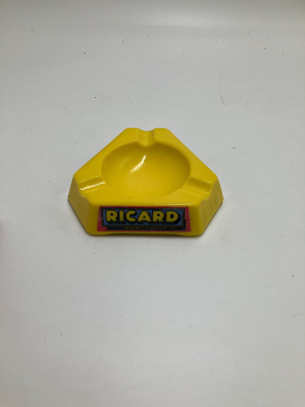 Portacenere: Cendrier Ricard – Usato da fribourg venduto da Retroverso 1