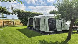Sackmarkise mit Volleinzug Vorzelt Wigo Rolli plus Ambiente