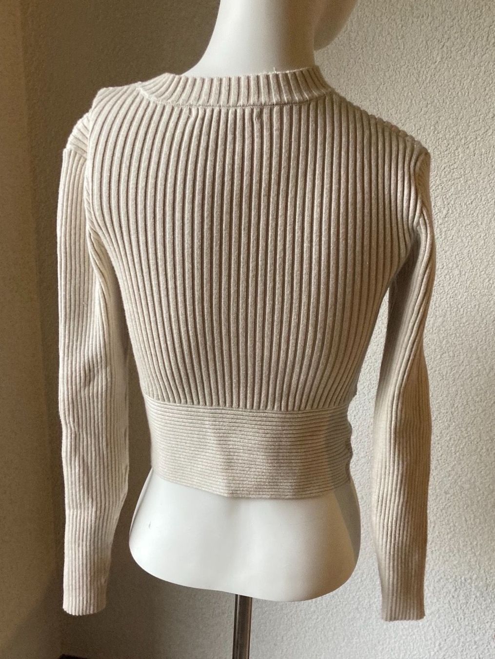 Pulls & Sweat-shirts: Bauchfreier Pullover – Neuf (Voir description) à Uster par Kalici1 1