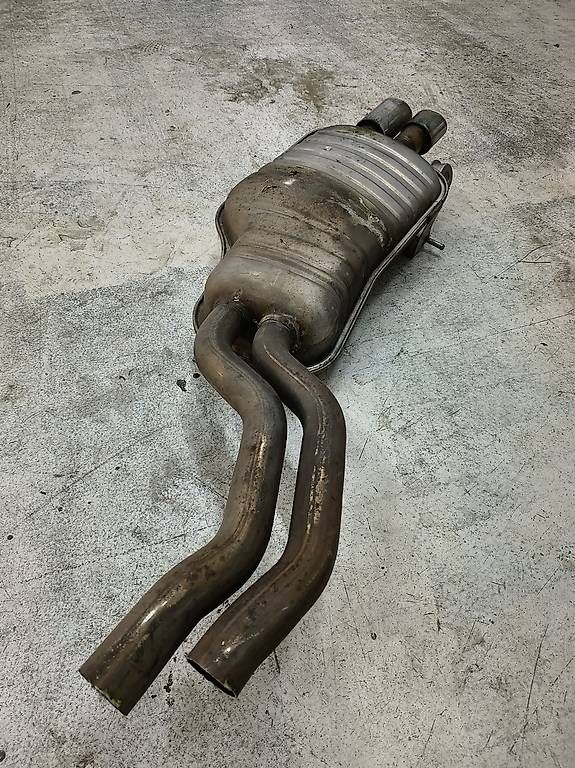 Auspuffanlagen: BMW E46 330Ci Endschalldämpfer – Gebraucht aus Sulgen von srtmitch