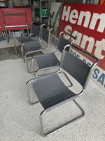 Lot de 4 chaises cantilever vintage, cuir à retaper!
