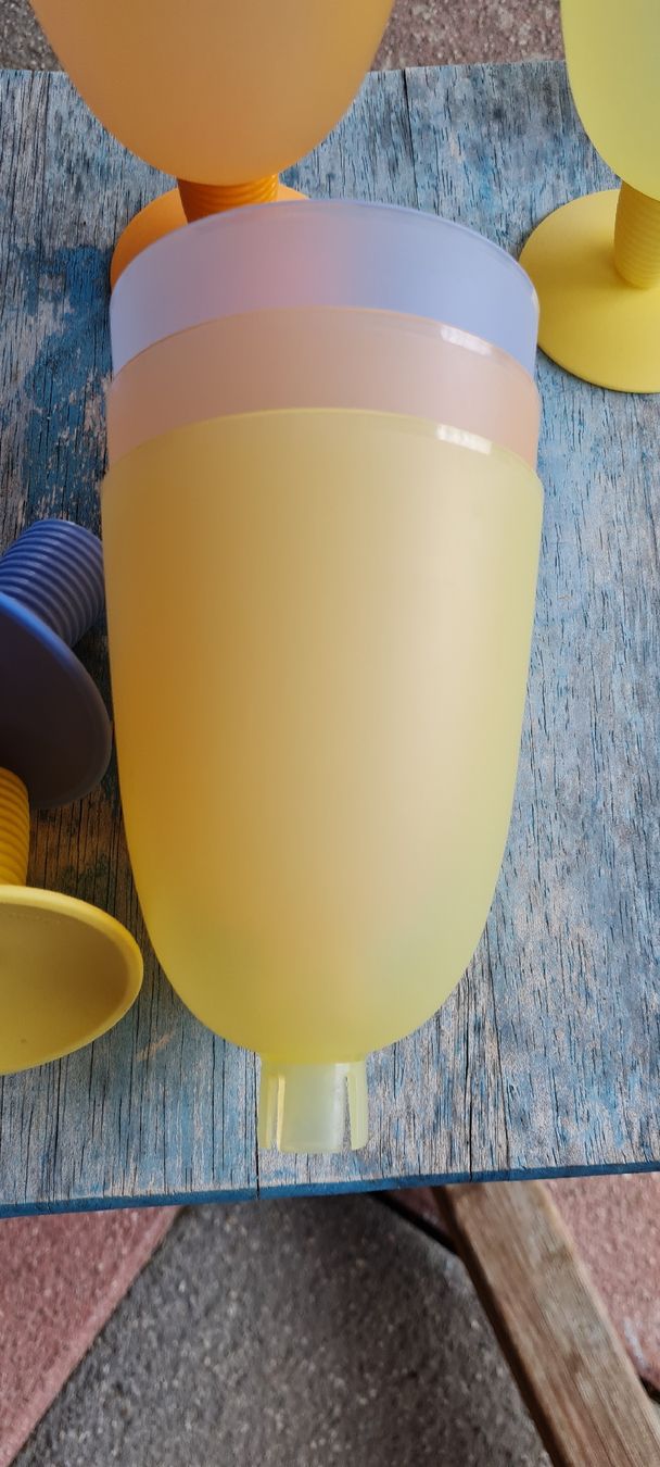 Tupperware Contenitori & Simili: Tupperware 6er Set Retro Dessertschalen/Eisbecher, – Nuovo (secondo la descrizione) da Münsingen venduto da Cuci31 4
