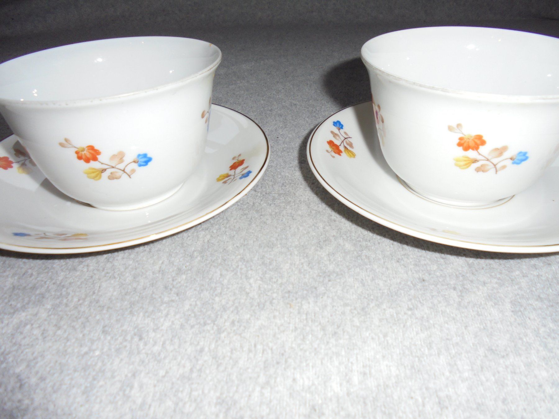 Tazze: 2 Teetassen mit Unterteller Blumenmuster, "Langenthal" – Usato da Rüschegg-Heubach venduto da Ofen111 4