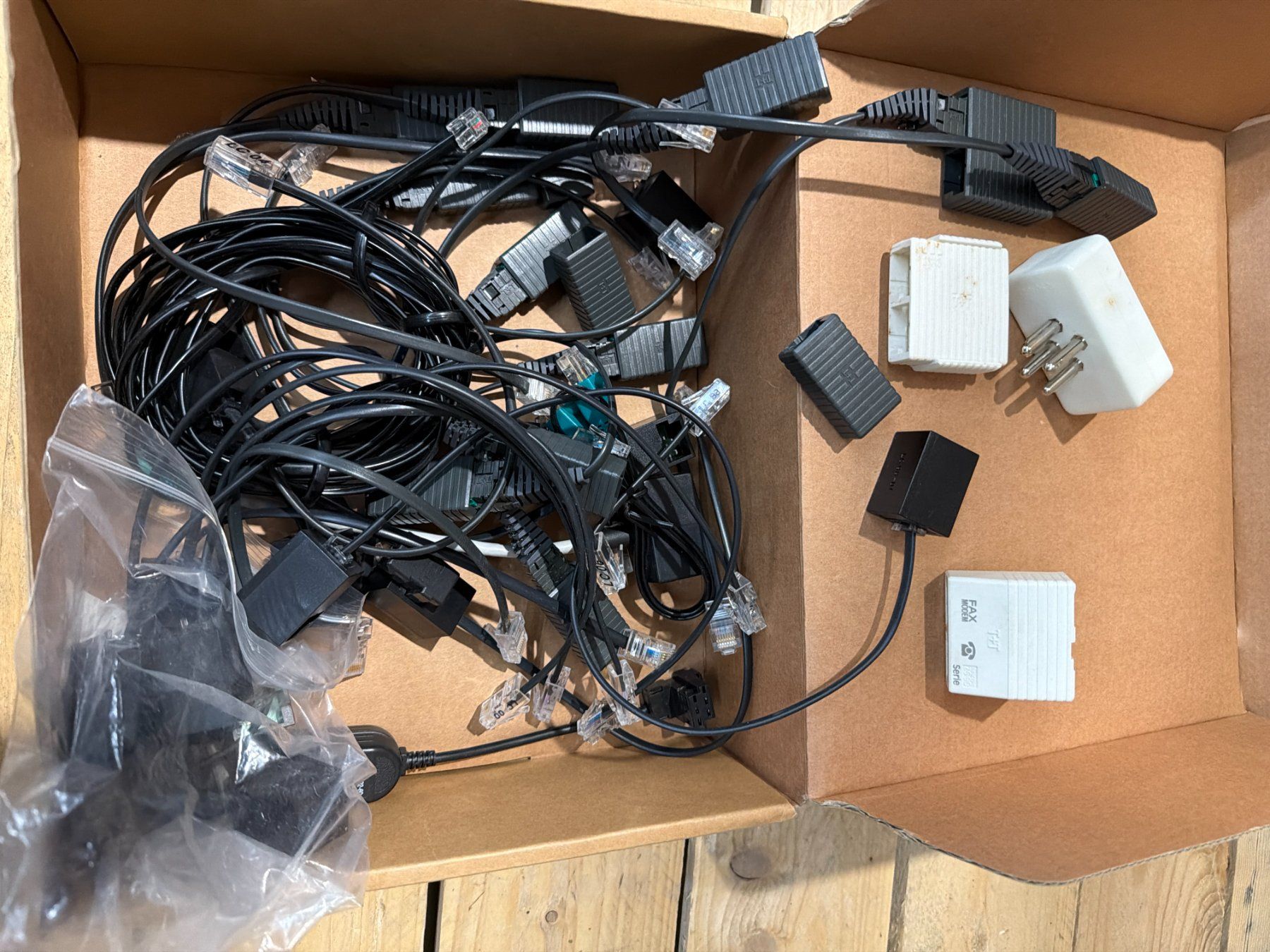 Unità & Adattatore: Adapter TT83 RJ45 Diverse – Usato da Quarten venduto da Wolfs