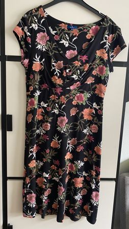 Tom Tailor Sommerkleid Blumenmuster Gr. 40 🌸