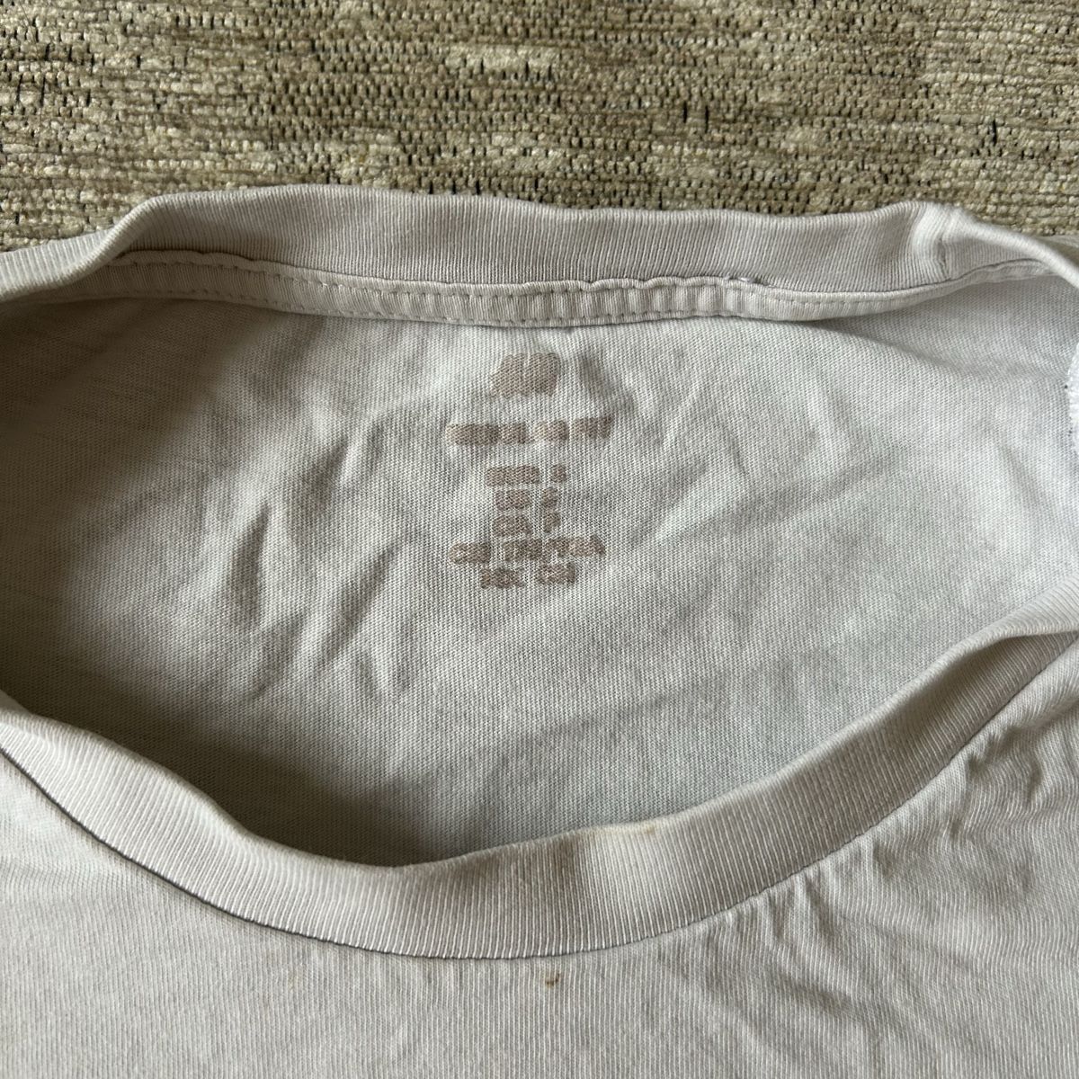 H&M T-Shirts: T-shirt blanc H&M, taille S – Gebraucht aus St-George von elena27 2