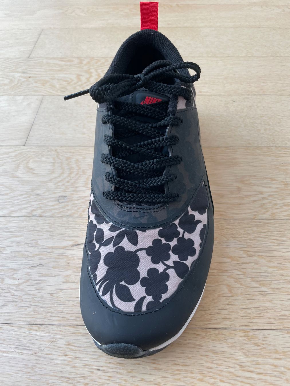 Nike Scarpe da donna: Nike Air Max Thea, schwarz mit Blumenmuster, Grösse 40 – Nuovo (secondo la descrizione) da Corcelles NE venduto da gingerbrain 4