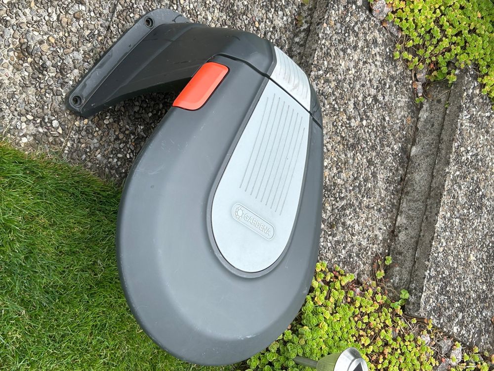 Garage für Mähroboter Gardena R70Li gebraucht Kaufen auf Ricardo