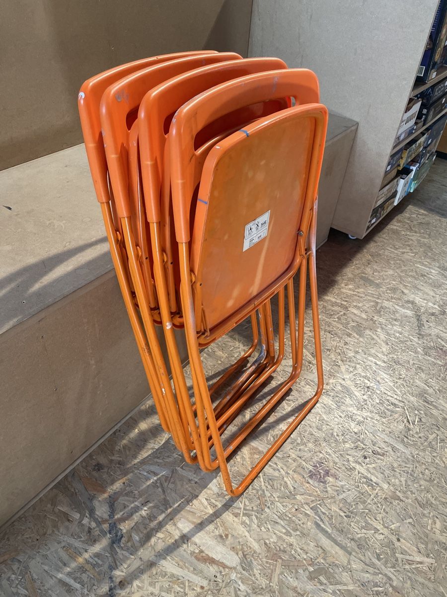 Ikea Sedie: Chaises plastique orange (4 pièces) – Usato da Fribourg venduto da JohnB4 2