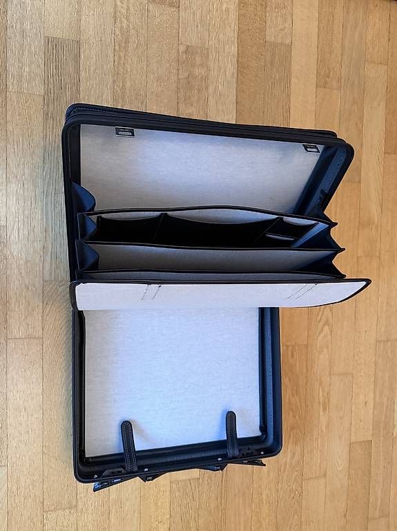 Valises & Sacs: Aktenkoffer  – D'occasion à Kirchberg BE par lostchild 2