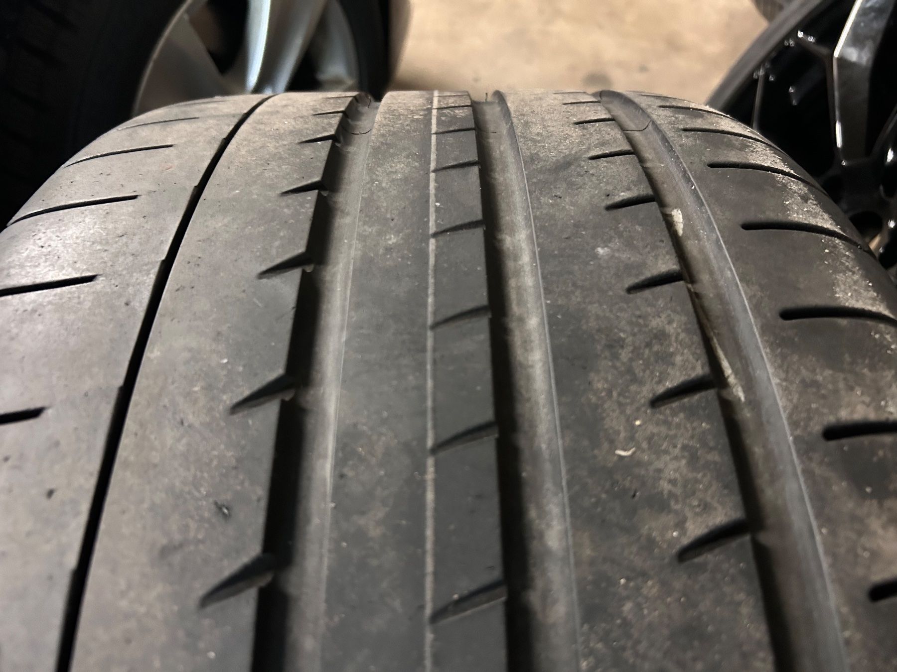 Porsche Pneumatici & Ruote complete: Porsche Cayenne Alufelgen – Usato da freienbach venduto da gatuzo 4