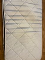 Matratze 90x200 cm ohne Flecken