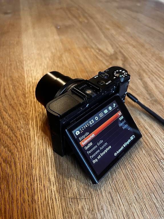 Appareil photo: SONY RX100 M2 – D'occasion à Ennetmoos par erebus87 1