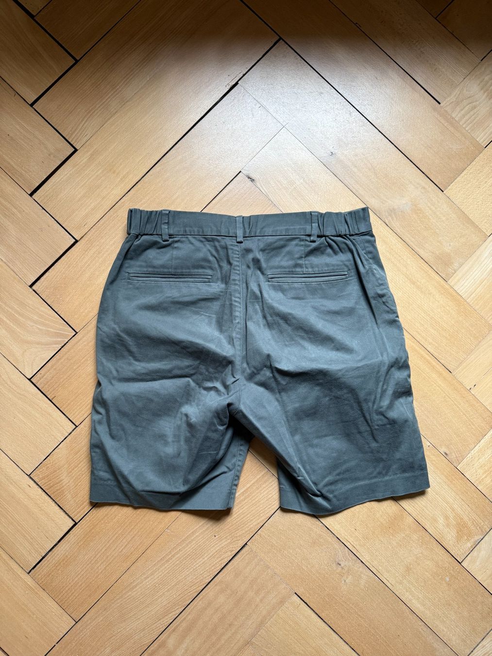 Cos Pantaloni: COS - Shorts petrolfarben 48 – Usato da Zürich venduto da Diazaio 2