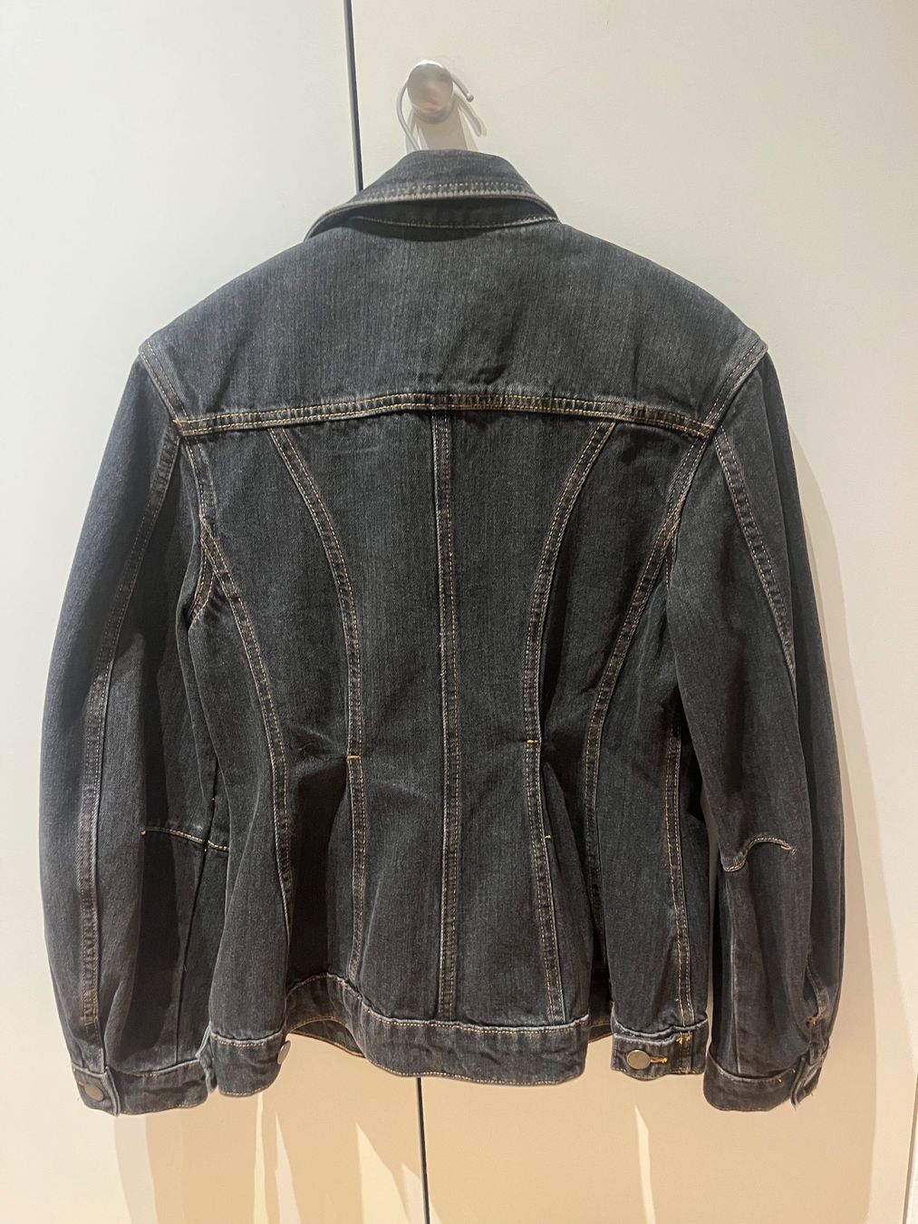 Zara Jacken: Zara Jeansjacke – Gebraucht aus Zollikon von Vivien_6 1