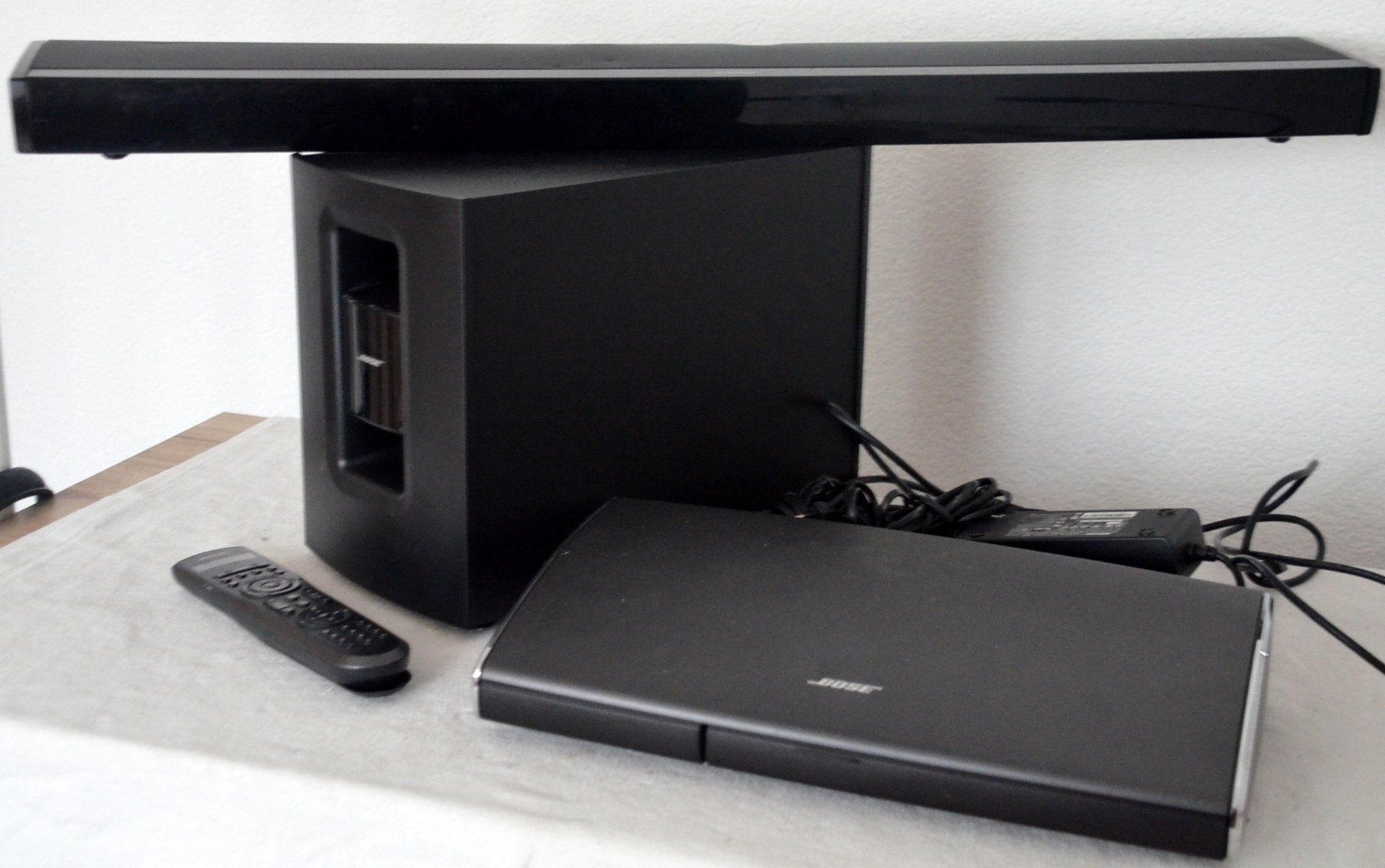 Bose Home Cinema: Bose LifeStyle 135 Home Entertainment System – Usato da Collonges venduto da arashee