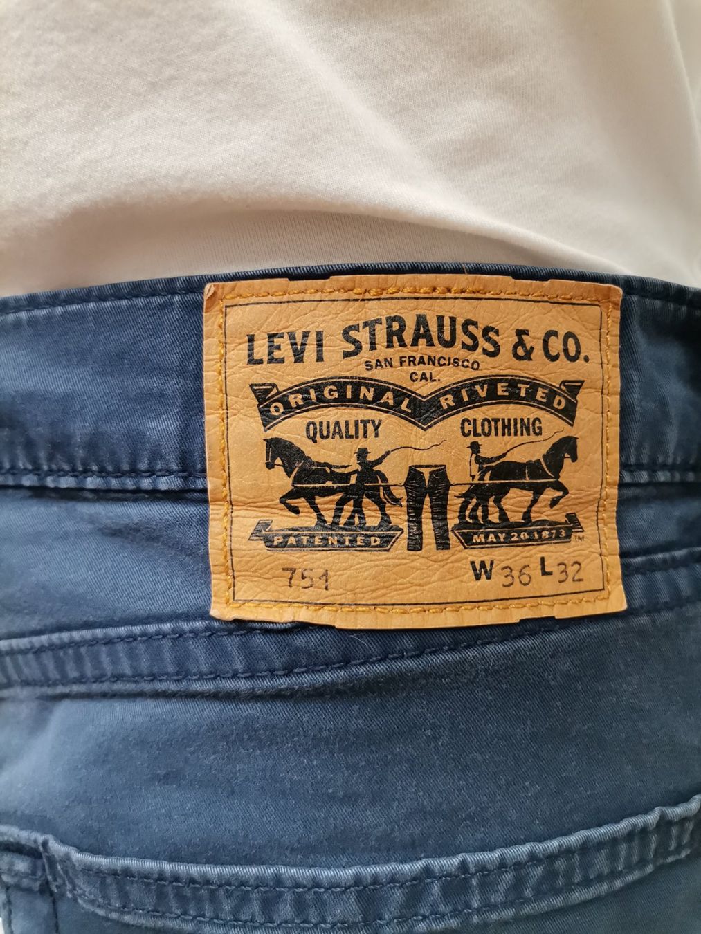 Levi's Jeans: LEVIS STRAUSS & CO - Jeanshose Herren – Usato da Schaffhausen venduto da Restwert_SH 5