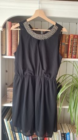 Sommerliches, leichtes, schwarzes Kleid Gr. 38 neu!