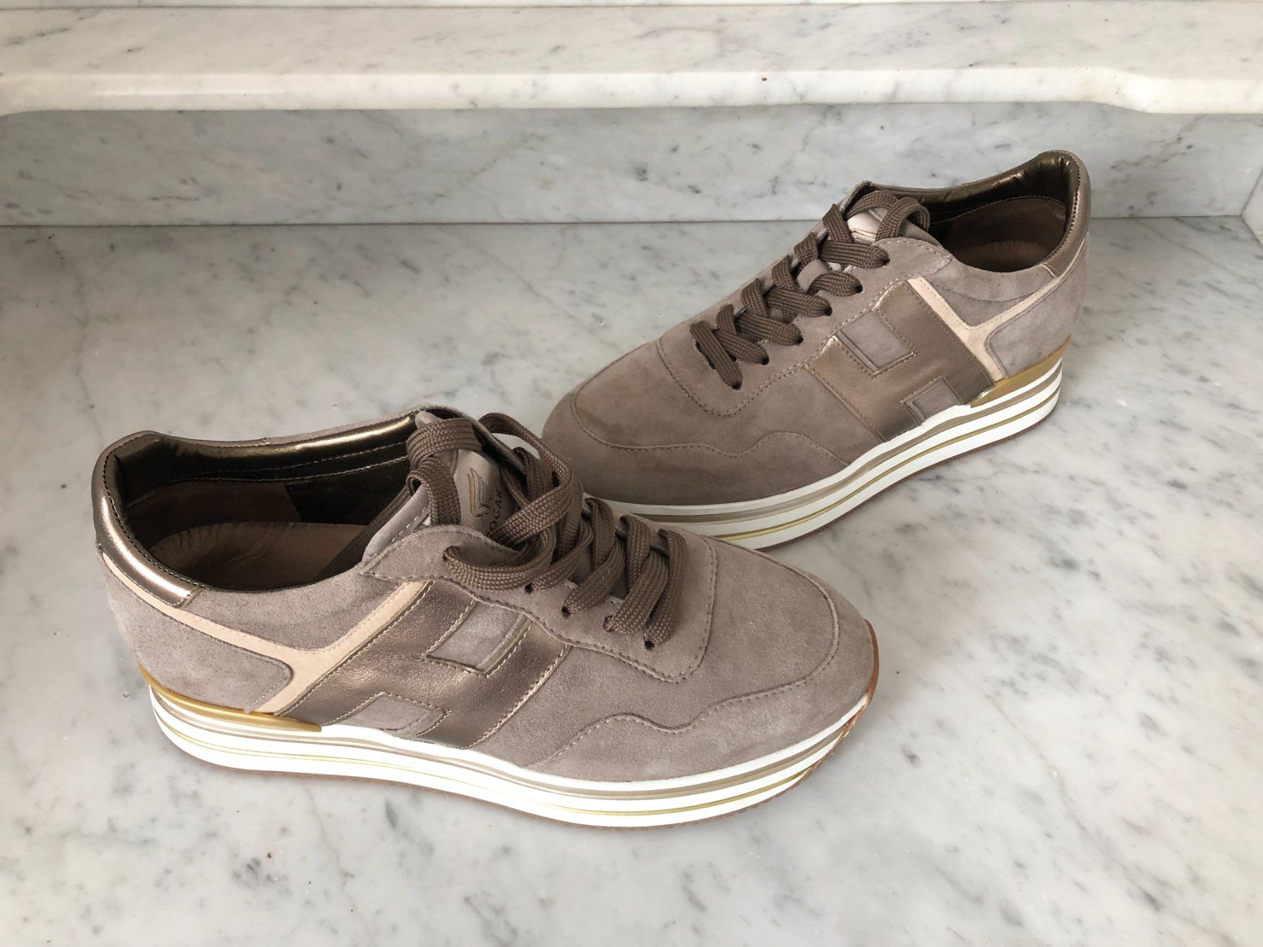 Hogan Damenschuhe: Hogan Sneaker Beige Gr. 39.5 Neuwertig – Gebraucht aus Samstagern von TAAF 9