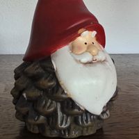 Dekofigur Zwerg Tannenzapfen