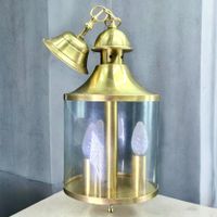 Superbe lanterne à suspension italienne en laiton et verre