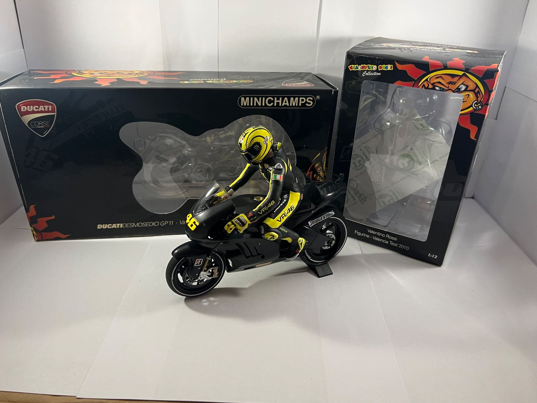 Minichamps Kit di modellismo & Modellini statici: Valentino Rossi Lot 14 – Usato da Sergey venduto da Mascotte00 1