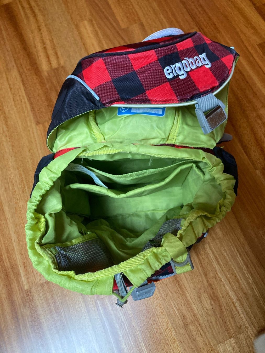 Ergobag Borse & Zaini: Ergobag Schulranzen mit Regenschutz und Turnsack – Usato da Benglen venduto da fla_5n7c 3