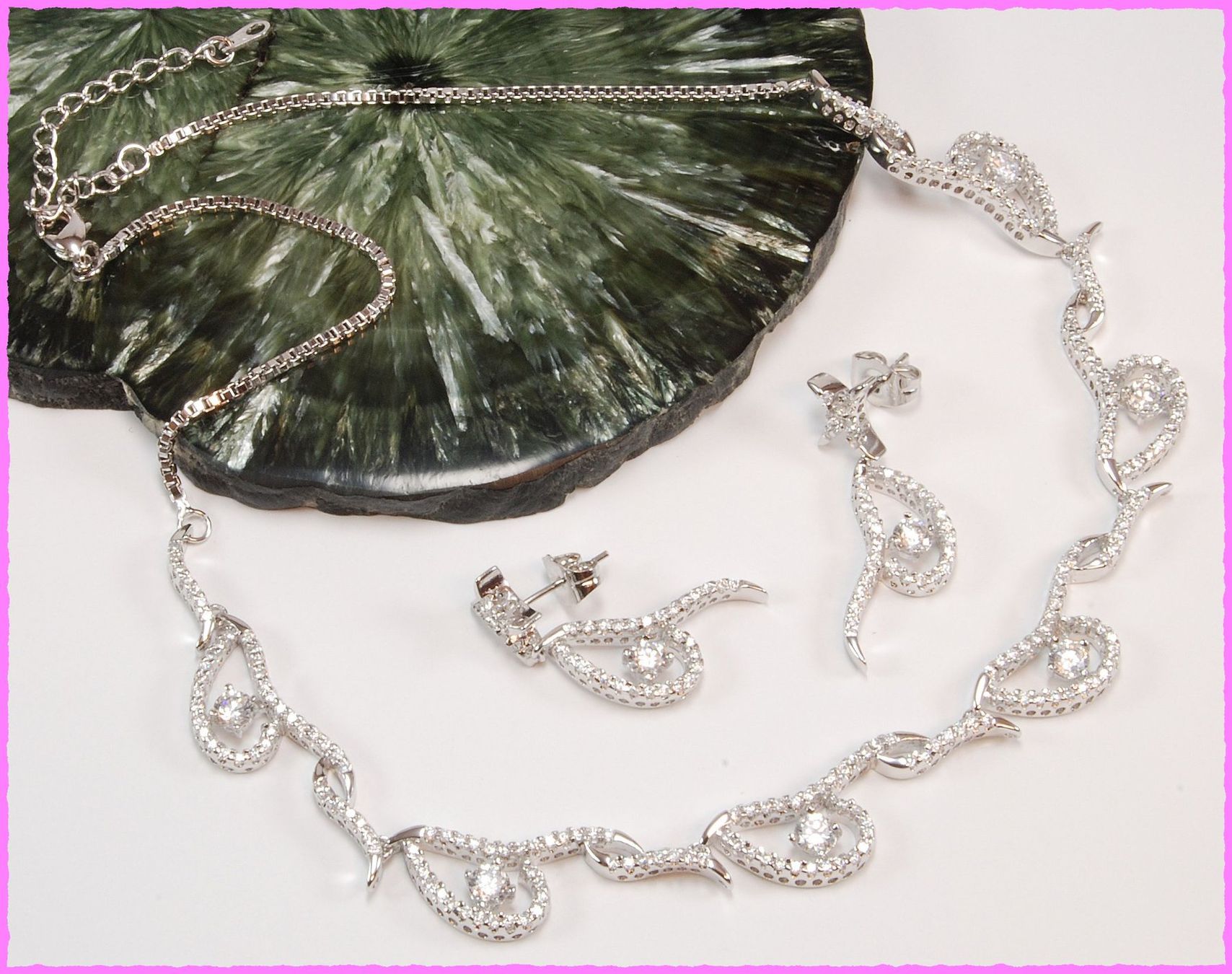 Ketten: Erlesene Halskette – Collier – Neu und originalverpackt aus Oberglatt ZH von Diamond-Girl