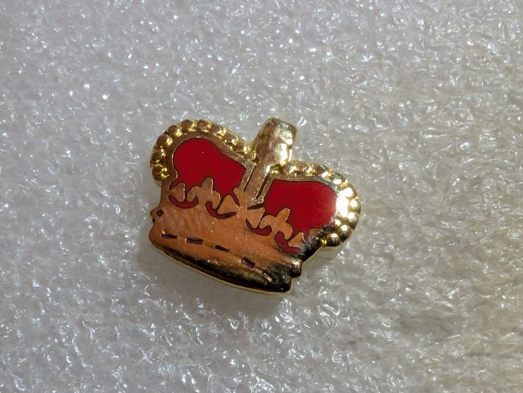 Placchette & Badge: Ansteckpin 146: Krone – Usato da Oppligen venduto da Pin-Fall-Shop